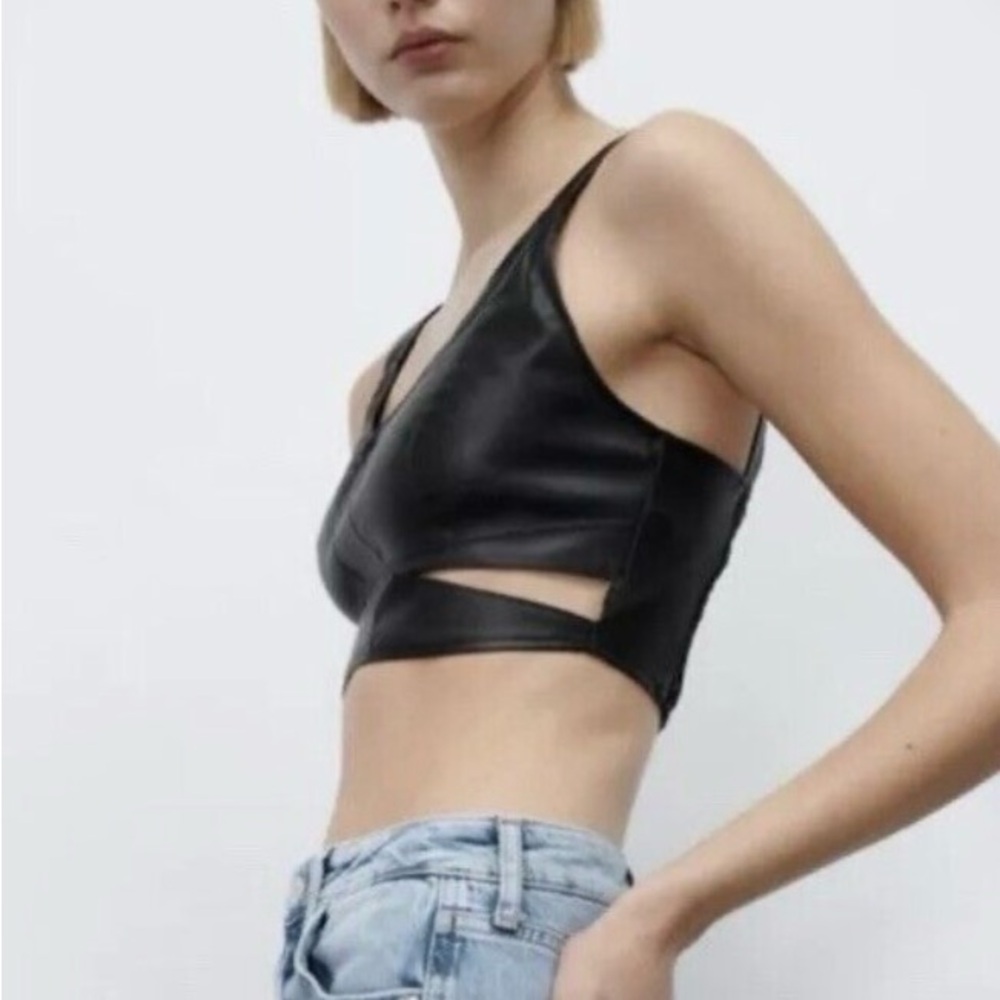 NWT Zara Faux Leather Black Cropped Top With Smock Back Size XS - Picture 2 of 15